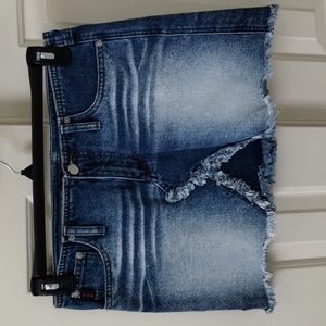 Mudd denim jean skirt, size 7, like new!